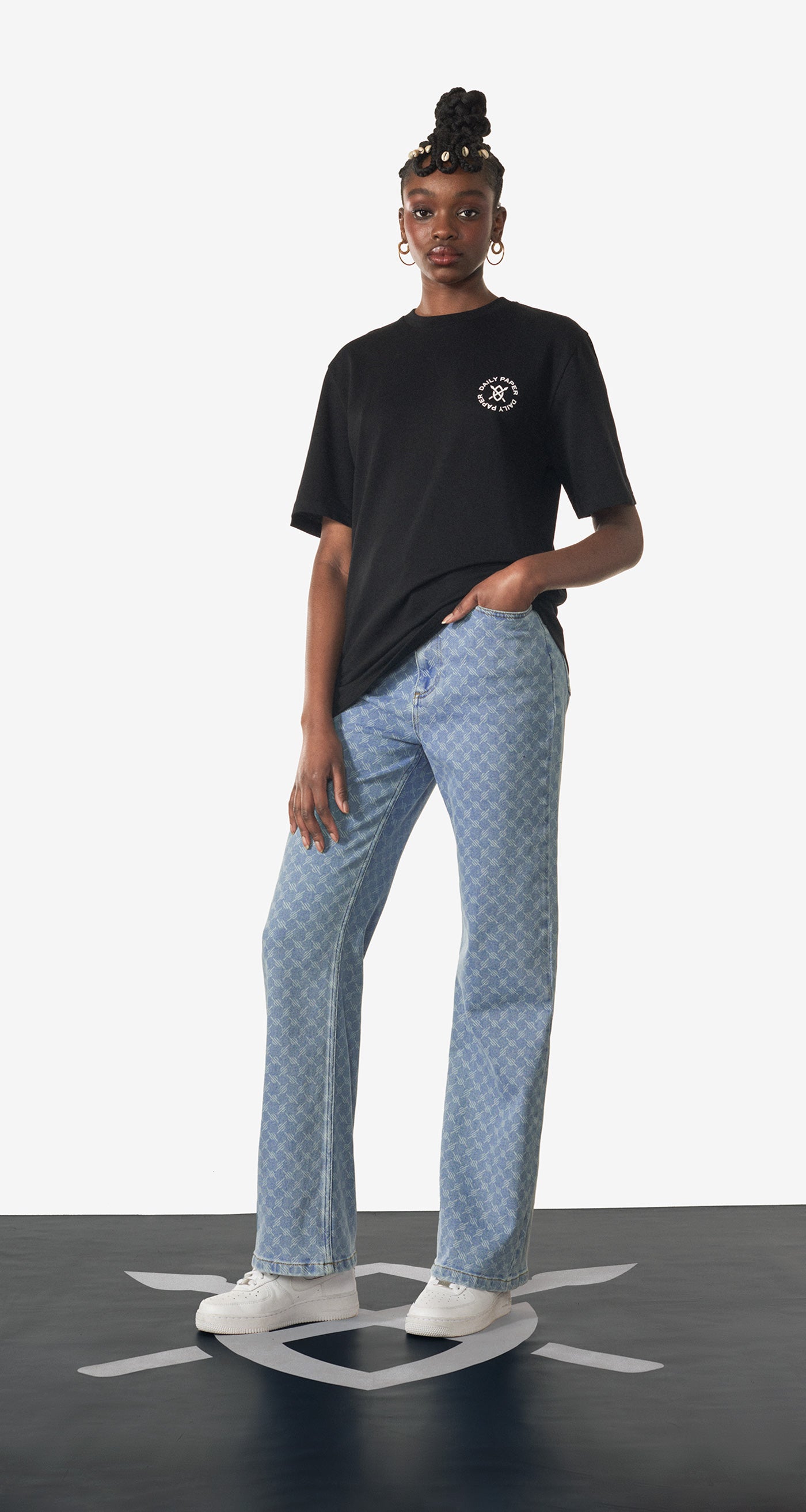 CIRCLE T-SHIRT