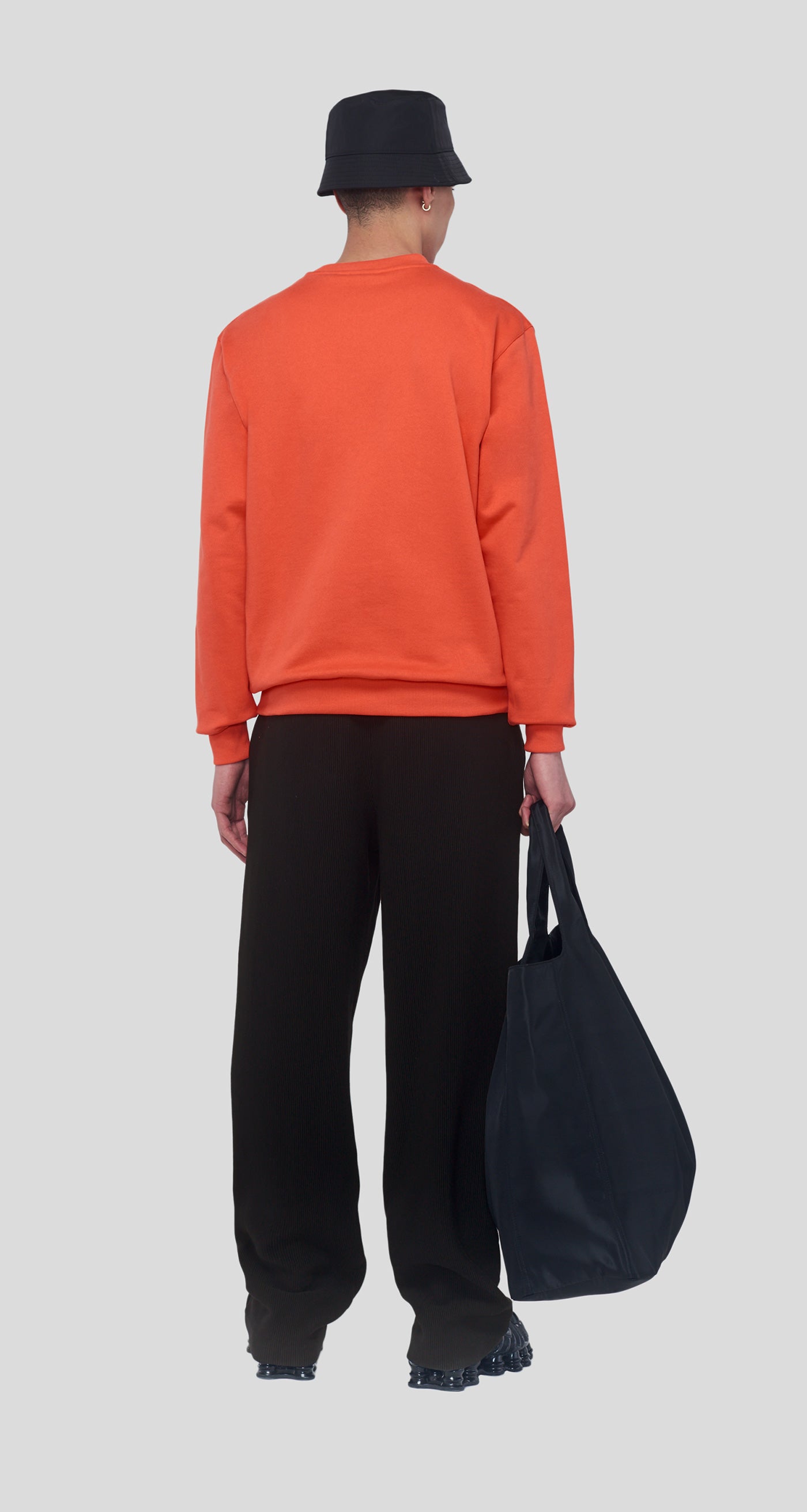 PERTAS SWEATER